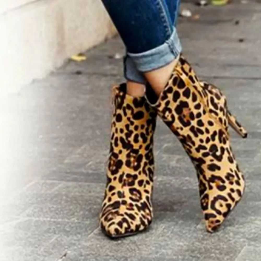 SO ME LEOPARD POINTED TOE SIDE ZIP CLOSURE ANKLE BOOT